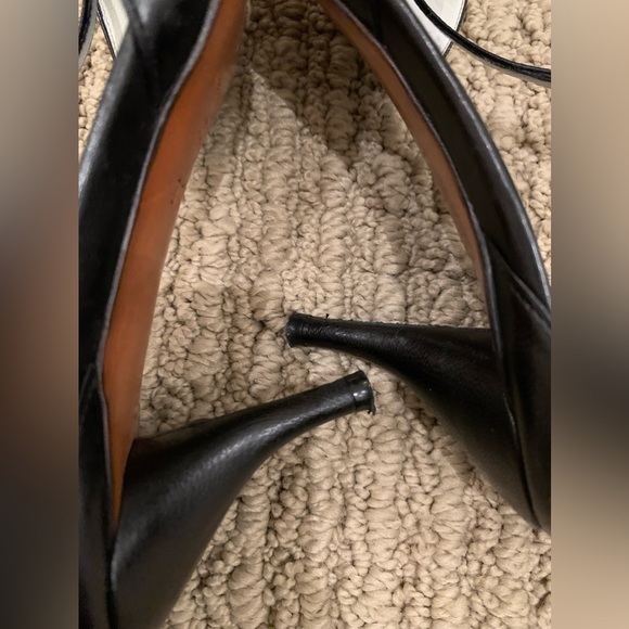 Giorgio Armani black heels. - Picture 5 of 6